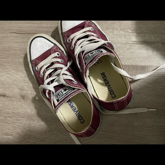 Converse shoes - Picture 3 of 4